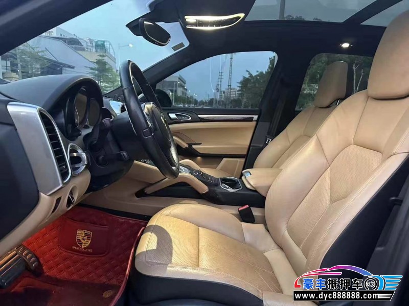 14年保时捷卡宴轿车抵押车出售