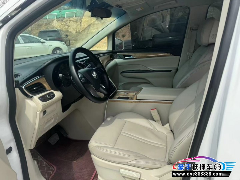 18年别克GL8MPV抵押车出售