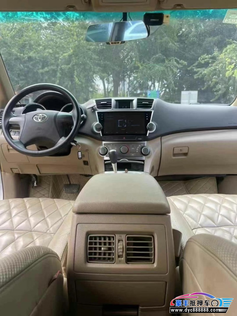 13年丰田汉兰达轿车抵押车出售