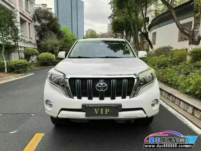 17年丰田普拉多（霸道）轿车抵押车出售