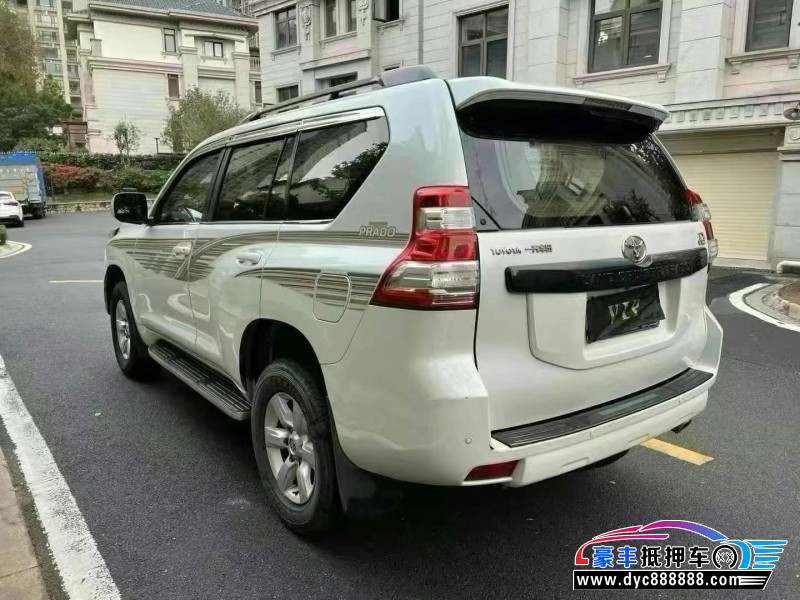 17年丰田普拉多（霸道）轿车抵押车出售