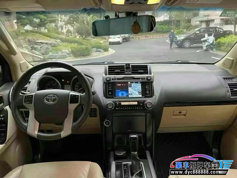 17年丰田普拉多（霸道）轿车抵押车出售