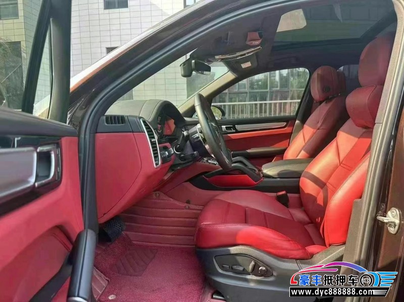 23年保时捷卡宴轿车抵押车出售