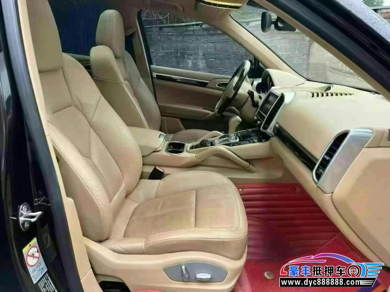 14年保时捷卡宴轿车抵押车出售