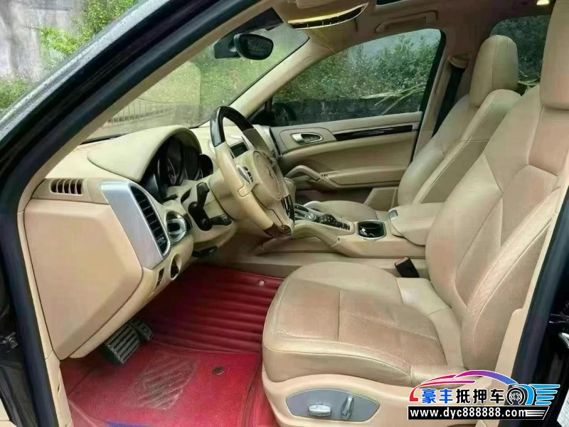 14年保时捷卡宴轿车抵押车出售