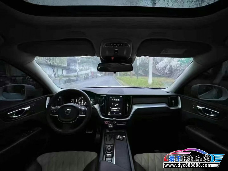 19年沃尔沃XC60轿车抵押车出售