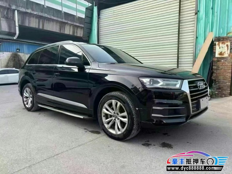 17年奥迪Q7轿车抵押车出售