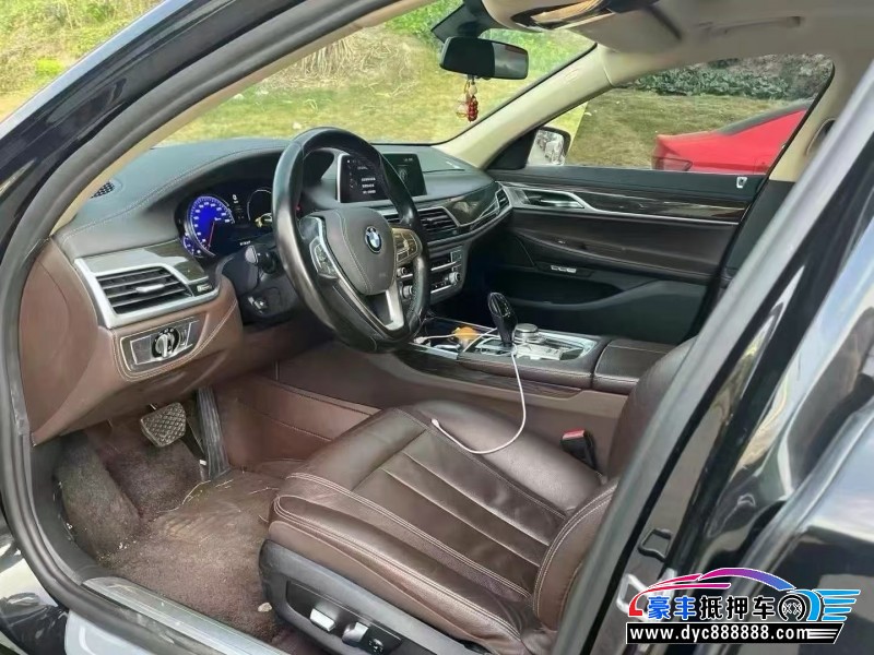 16年宝马7系轿车抵押车出售