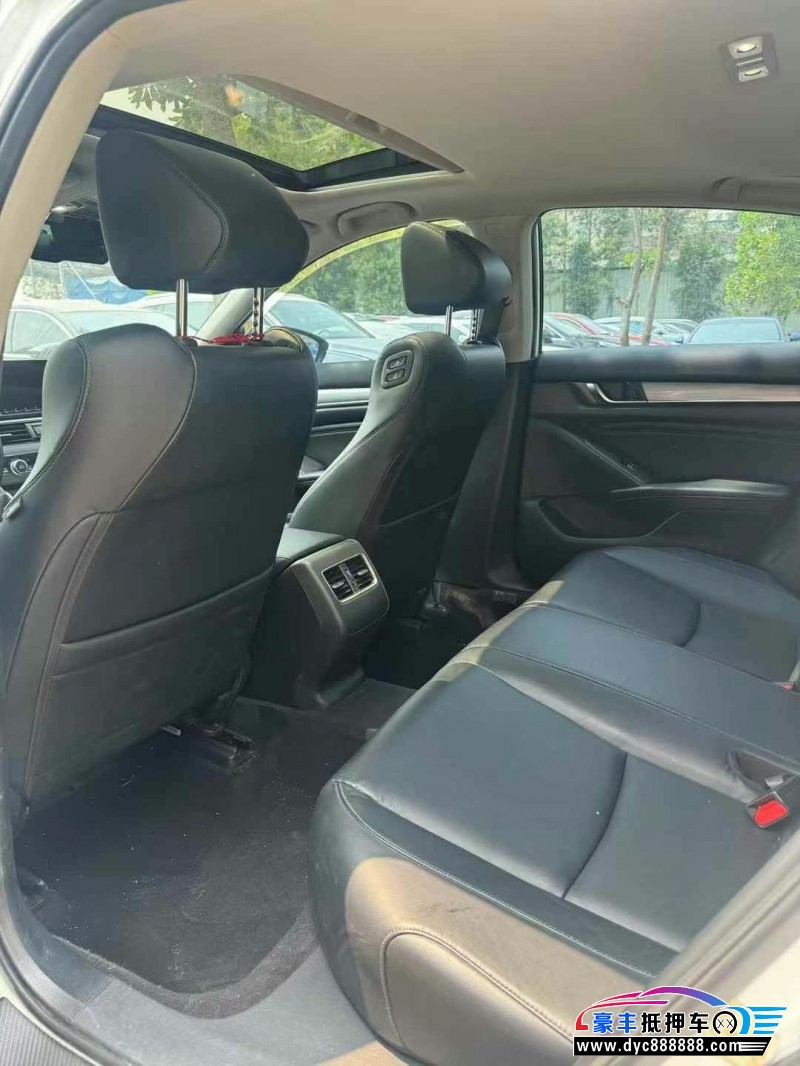 20年本田雅阁轿车抵押车出售