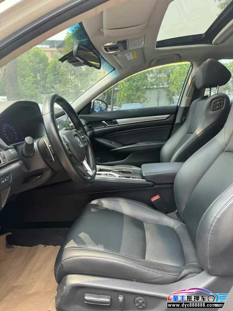 20年本田雅阁轿车抵押车出售