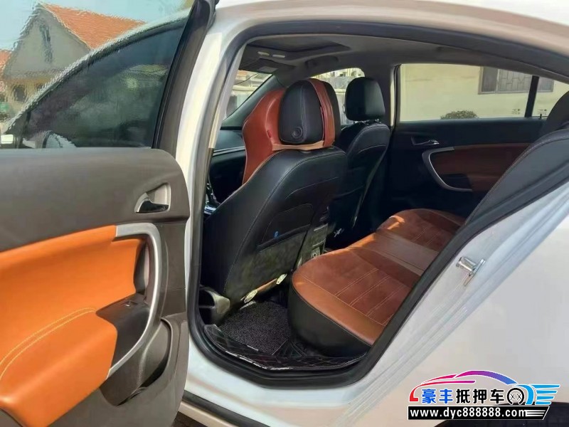 15年别克君威轿车抵押车出售