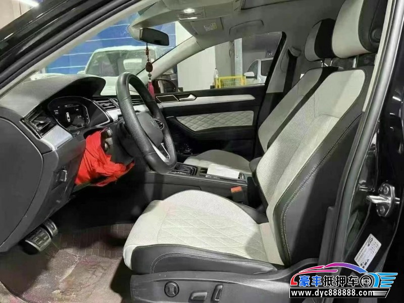 24年大众迈腾轿车抵押车出售