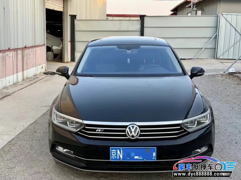 17年大众迈腾轿车抵押车出售