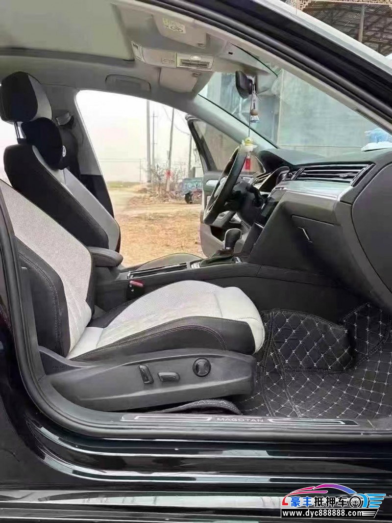 24年大众迈腾轿车抵押车出售