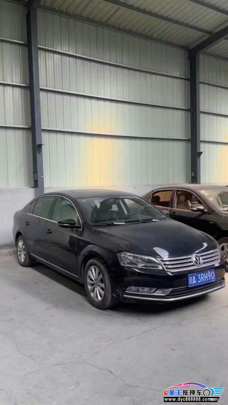 14年大众迈腾轿车抵押车出售