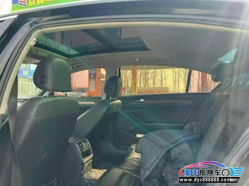 17年大众迈腾轿车抵押车出售