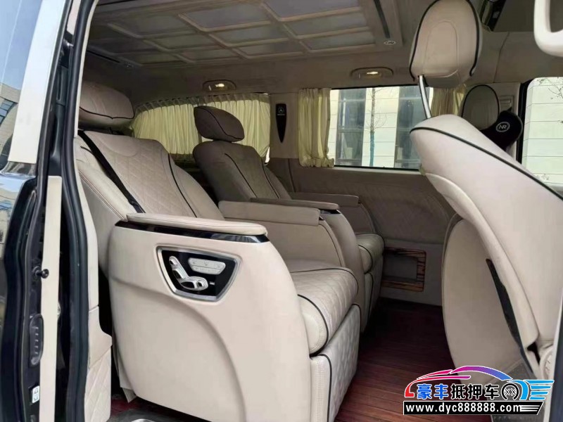 20年奔驰威霆轿车抵押车出售