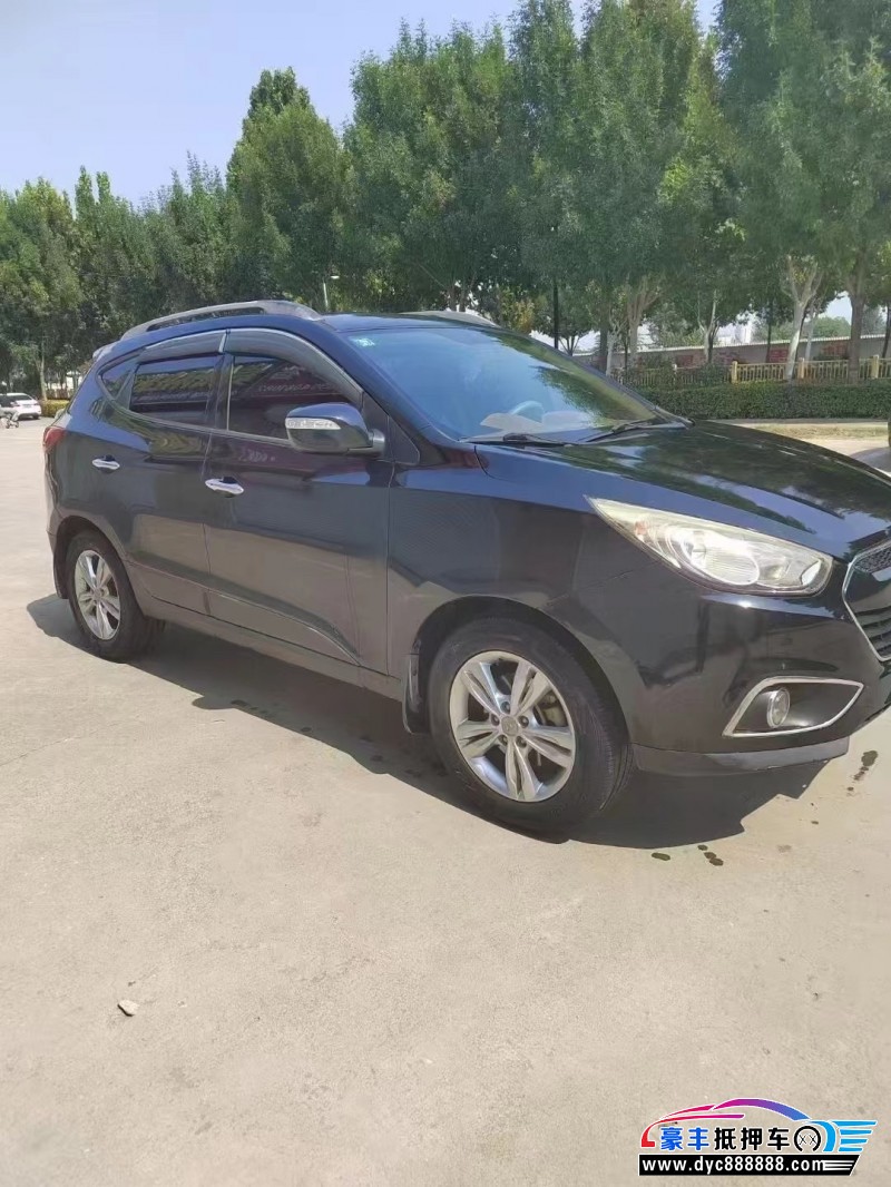 12年现代ix35轿车抵押车出售