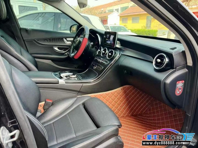 17年奔驰C轿车抵押车出售