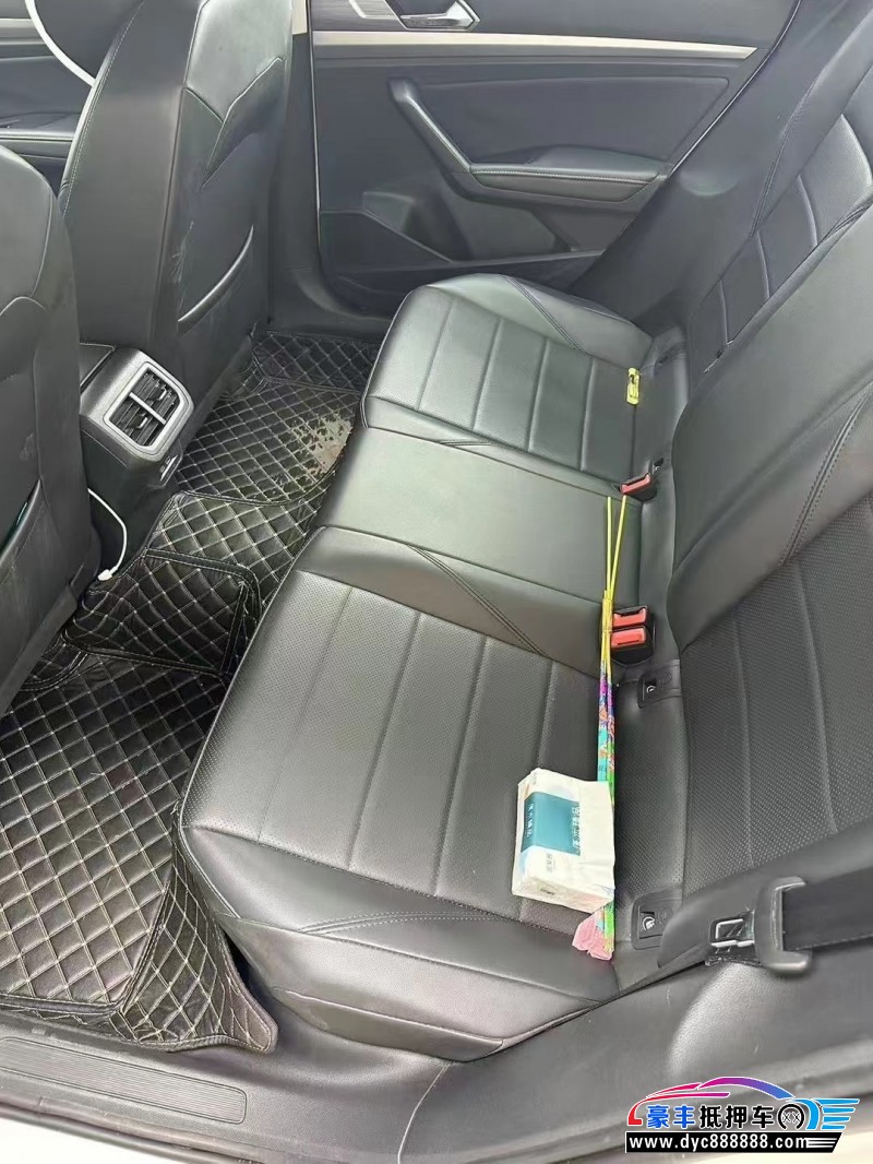 21年大众朗逸轿车抵押车出售