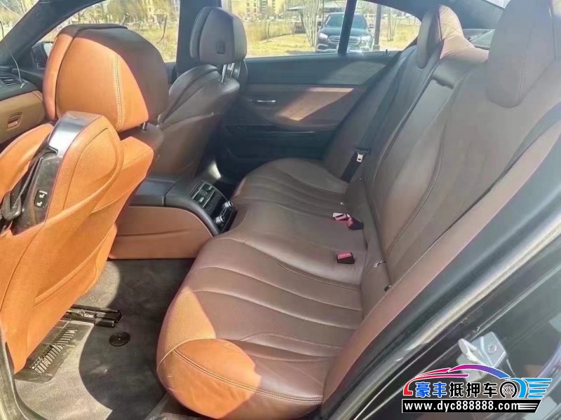 13年宝马6系轿车抵押车出售