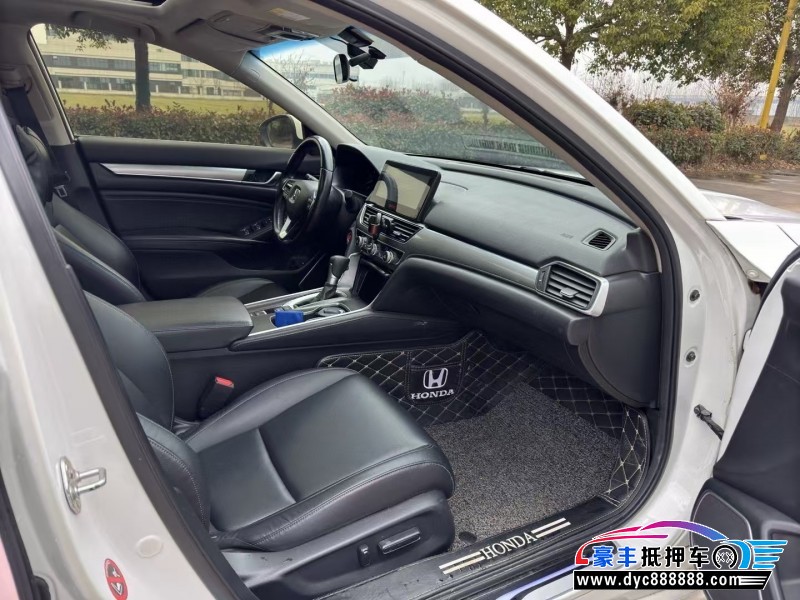 20年本田雅阁轿车抵押车出售
