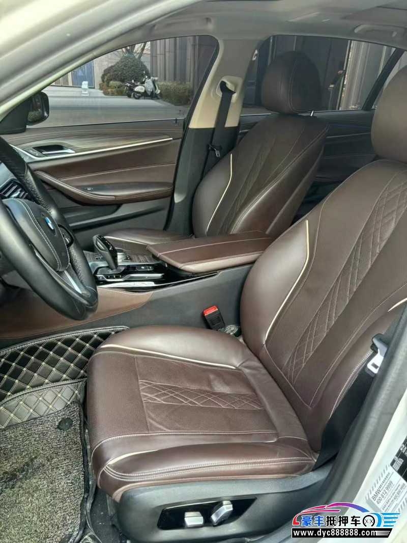 20年宝马5系轿车抵押车出售