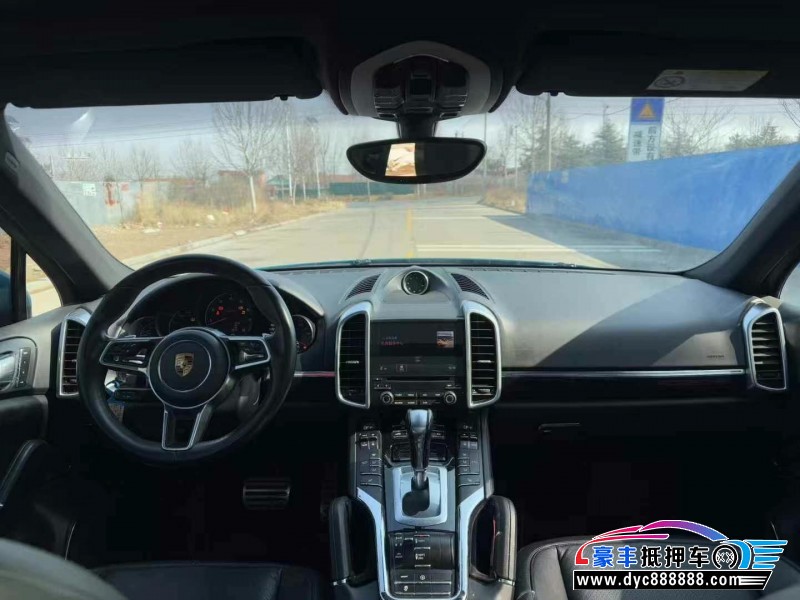 18年保时捷卡宴轿车抵押车出售