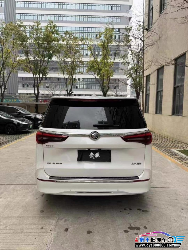 21年别克GL8轿车抵押车出售