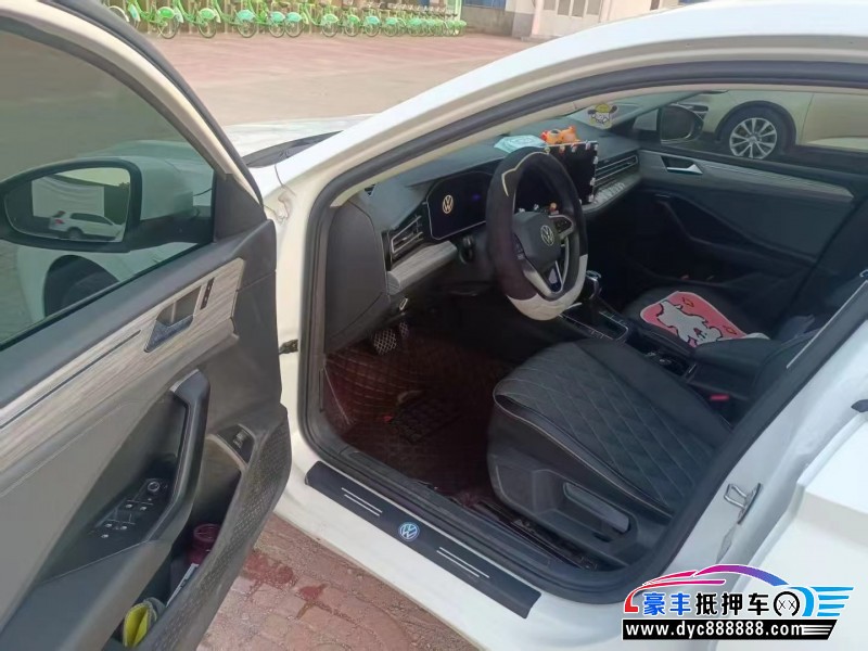 22年大众速腾轿车抵押车出售