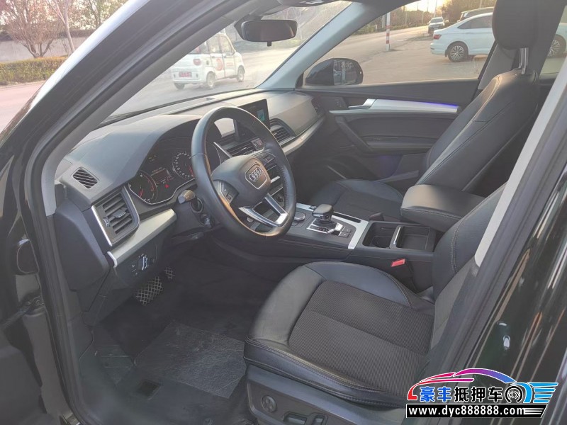 21年奥迪Q5轿车抵押车出售