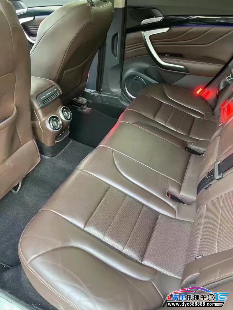 18年WEYVV7轿车抵押车出售