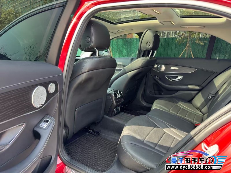 21年奔驰C轿车抵押车出售