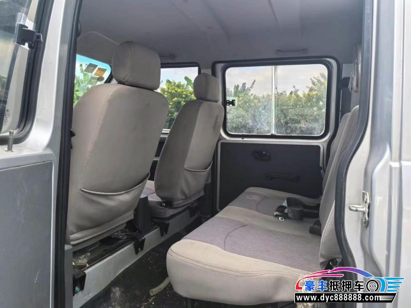 19年东风小康C32轿车抵押车出售