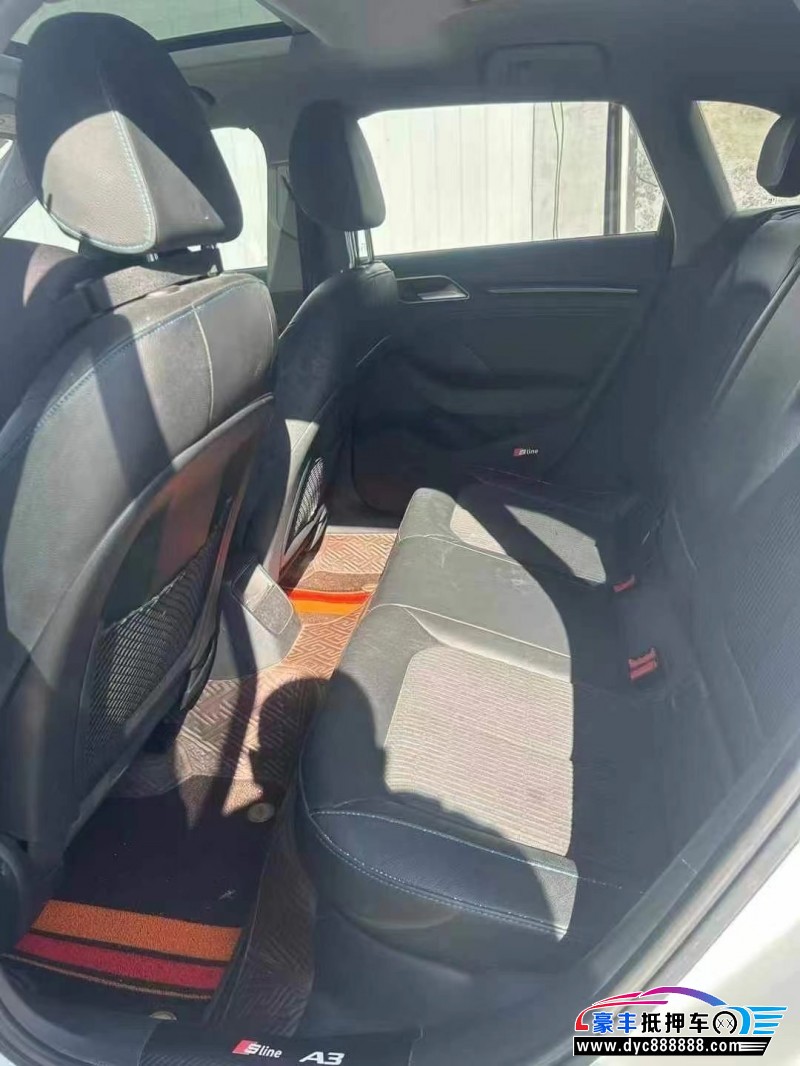 18年奥迪A3轿车抵押车出售