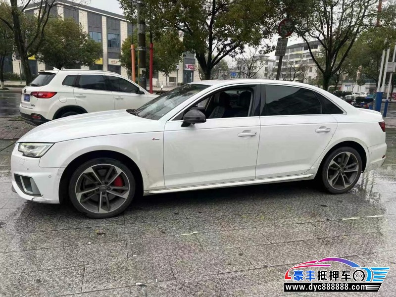 20年奥迪A4轿车抵押车出售