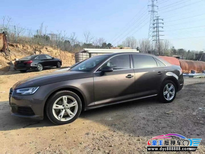 17年奥迪A4L轿车抵押车出售