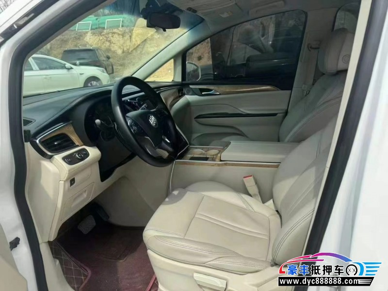 18年别克GL8MPV抵押车出售