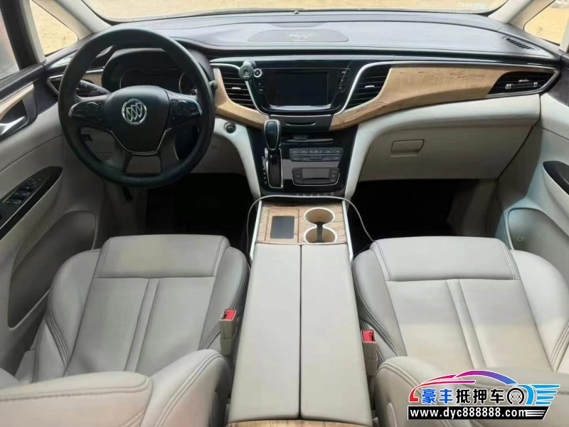 18年别克GL8MPV抵押车出售