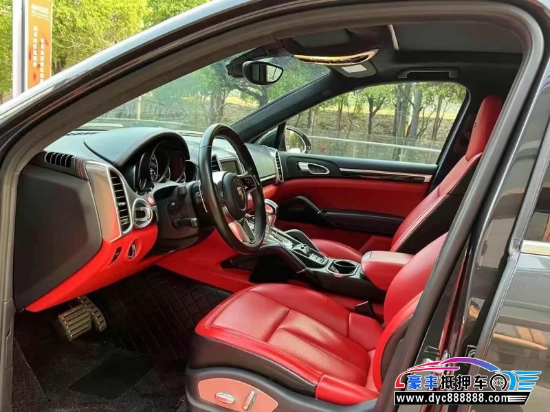 15年保时捷卡宴轿车抵押车出售