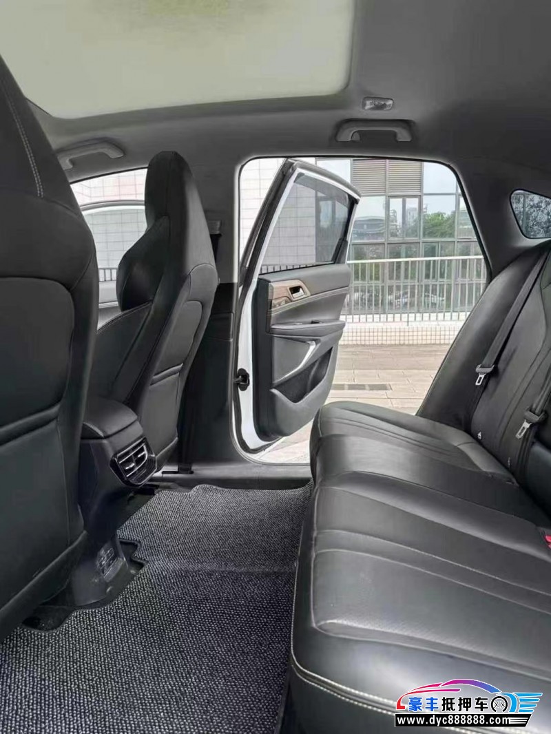 22年小鹏汽车P5轿车抵押车出售