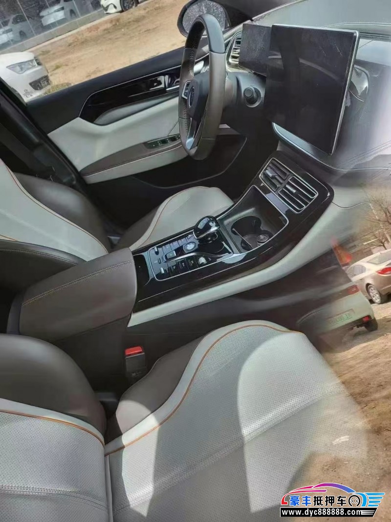 23年比亚迪秦轿车抵押车出售