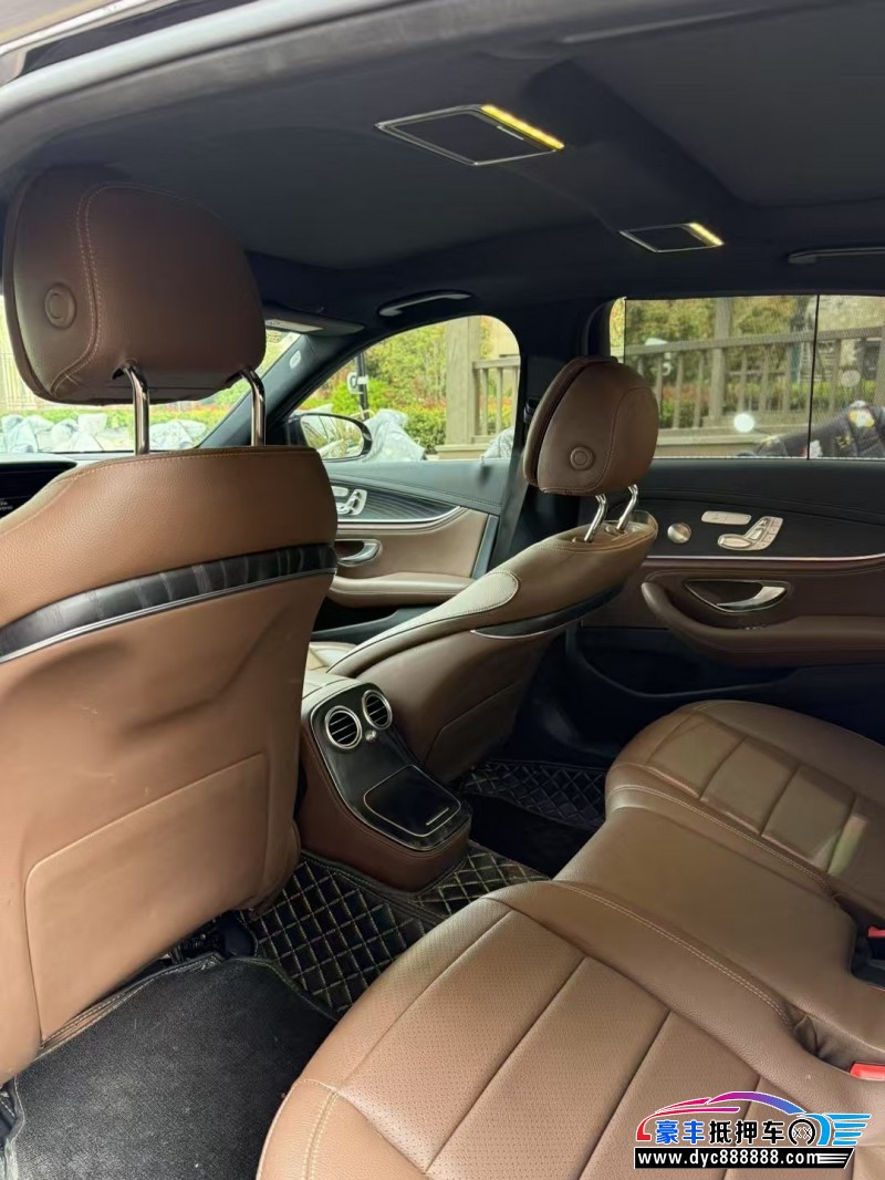 22年奔驰E轿车抵押车出售