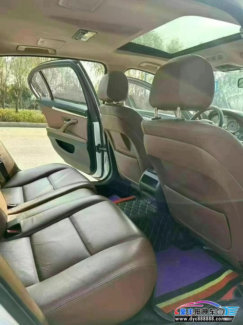 17年宝马5系轿车抵押车出售