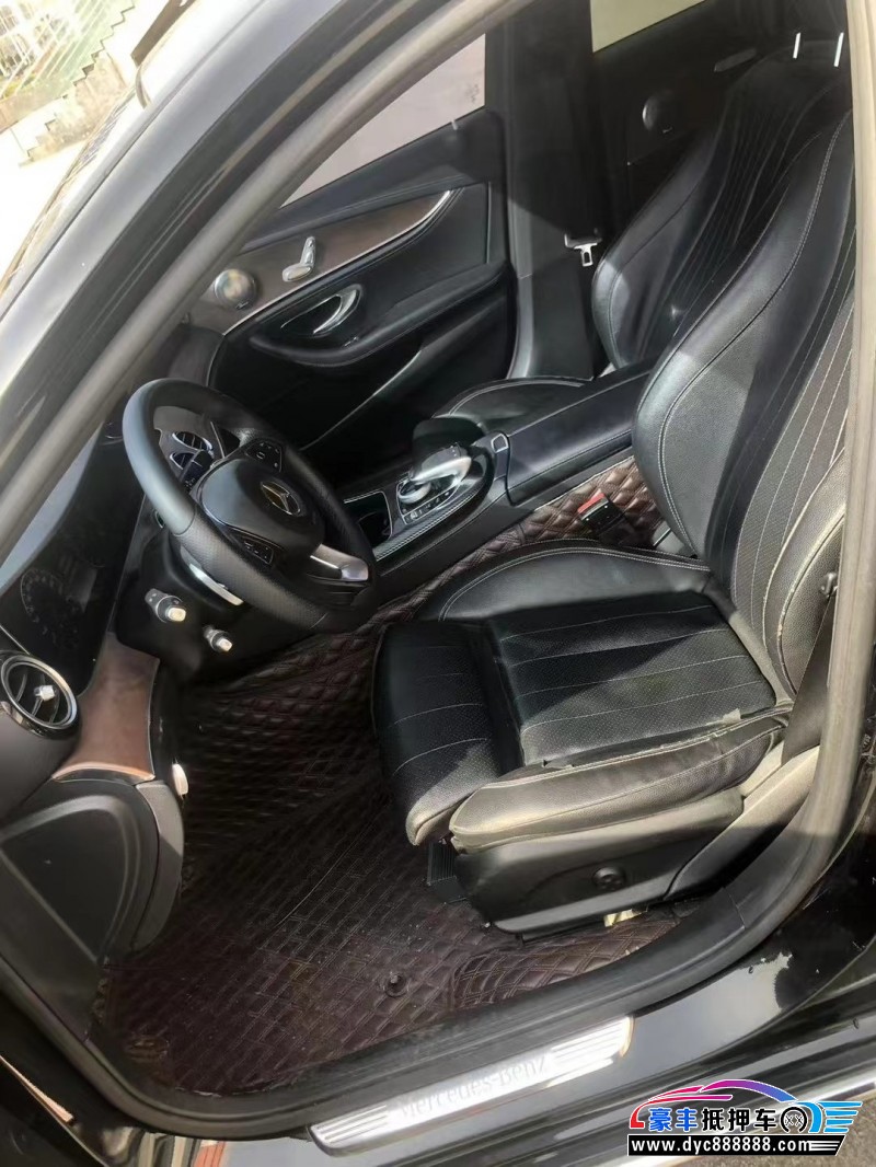 16年奔驰E轿车抵押车出售