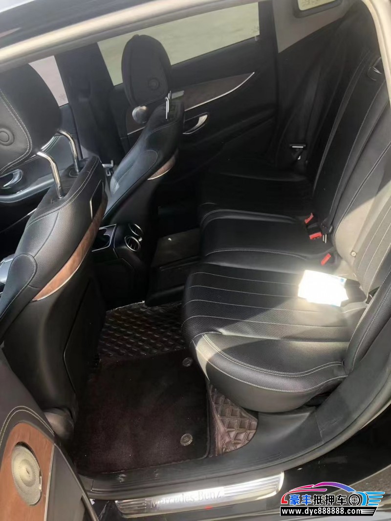 16年奔驰E轿车抵押车出售