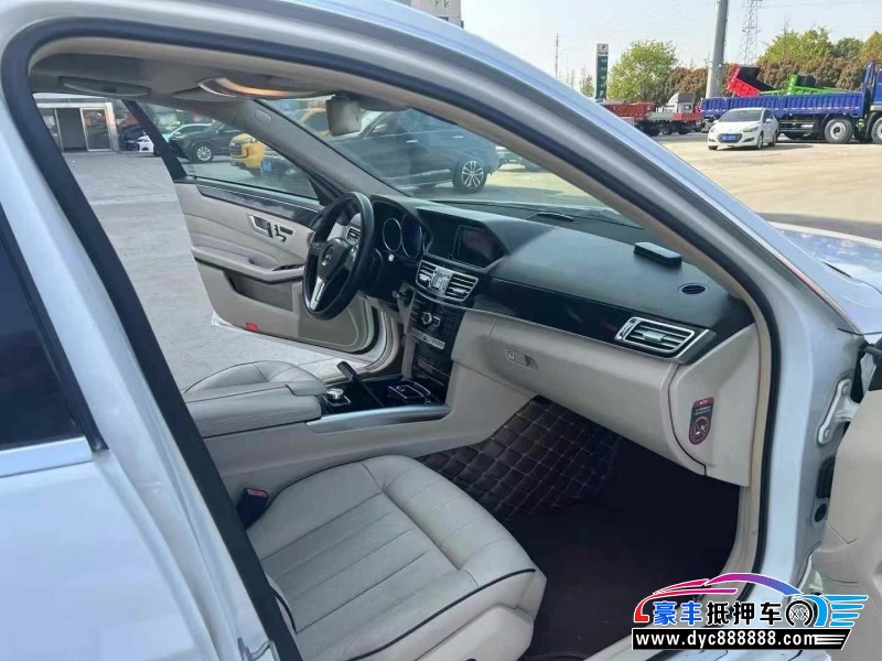 15年奔驰E轿车抵押车出售