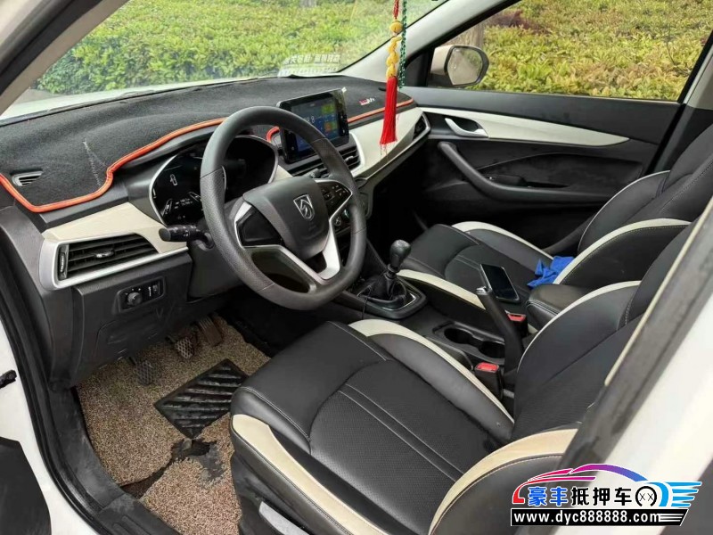 20年宝骏宝骏360轿车抵押车出售