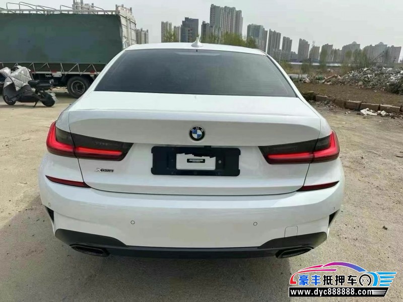 22年宝马3系轿车抵押车出售