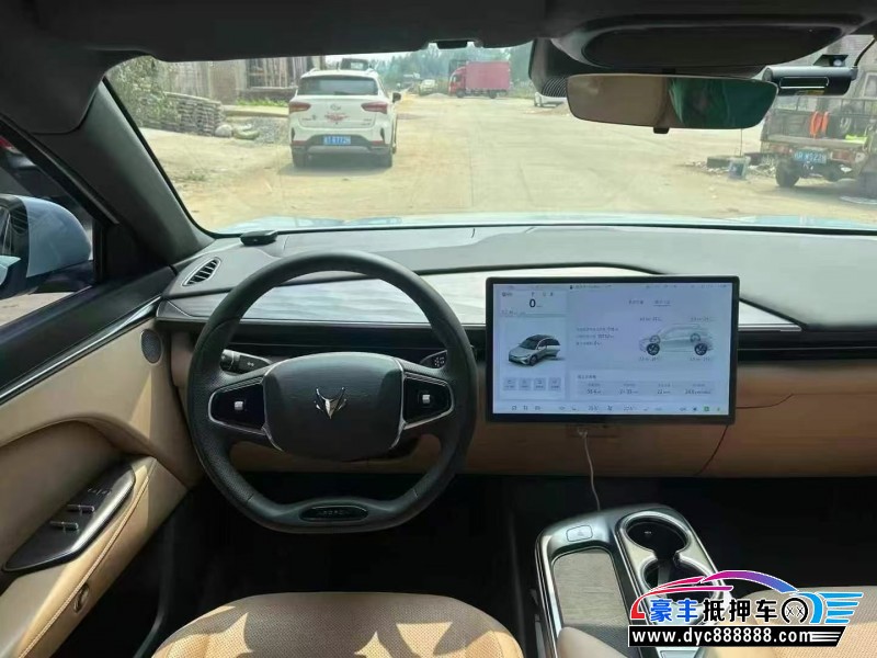 24年极狐阿尔法T轿车抵押车出售